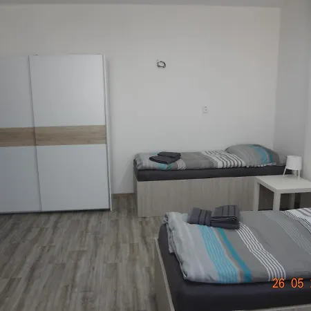 Apartmán U Splavu
